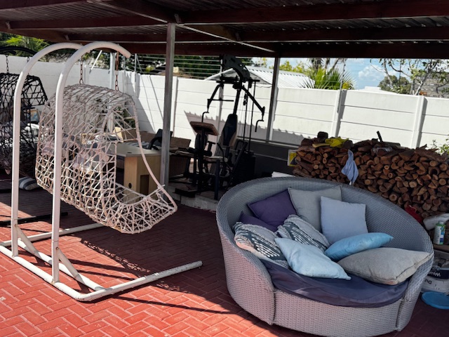 5 Bedroom Property for Sale in Table View Western Cape